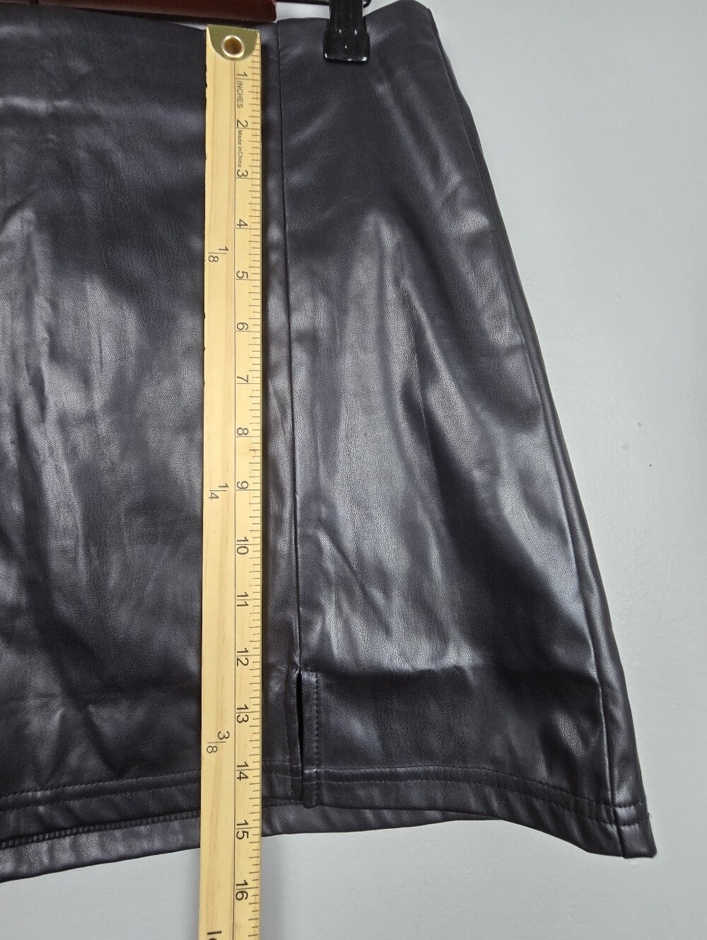 Faux Leather Solid Split Mini Skirt Slit Black Womens Size L Edgy Dark Academia - Picture 10 of 10
